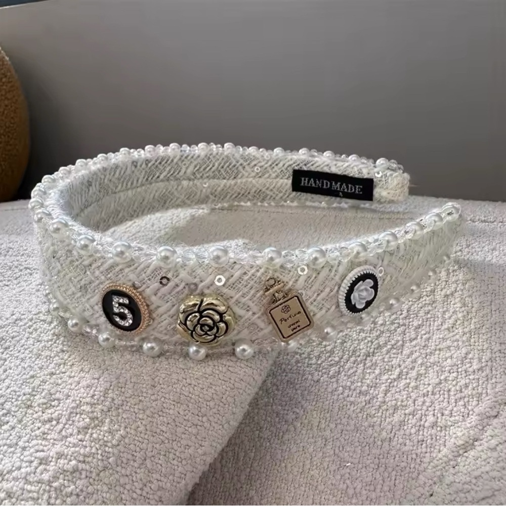 NWT White Sparkling Headband with Camellia Flower - Picture 2 of 2